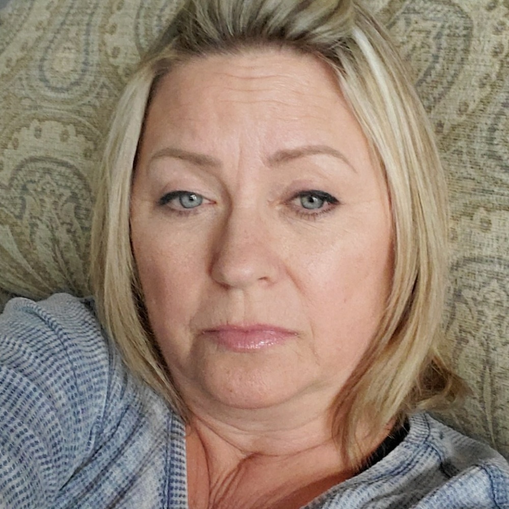 Meet your Posher, Deborah